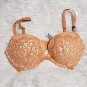 Victoria's Secret Lace Push-Up Bra